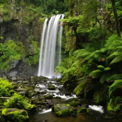 Отели рядом с достопримечательностью «Мабул»
