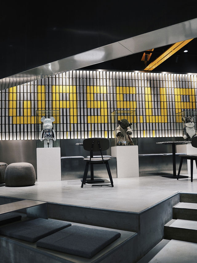 A Futuristic Shanghai Coffee Experience