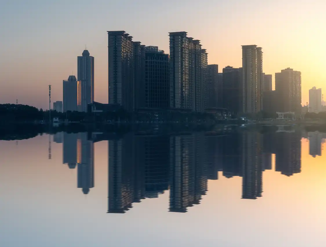 Hotels near Shuanglong Lake Park