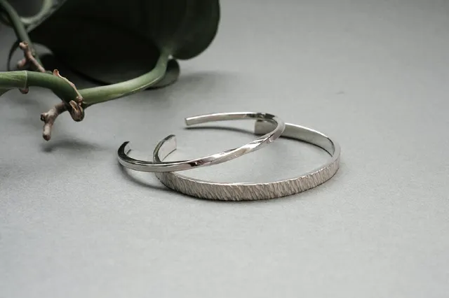 【情人節禮物2026】 15 個男友/女友情人節禮物+體驗推薦!實用+心思禮物之選