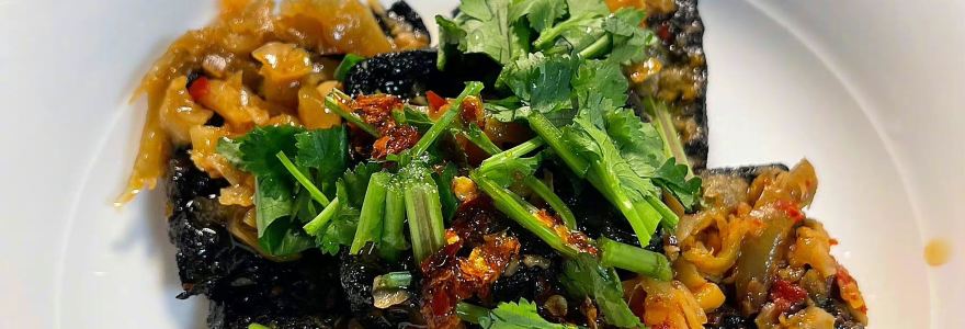 梅姨臭豆腐（中醫院店）