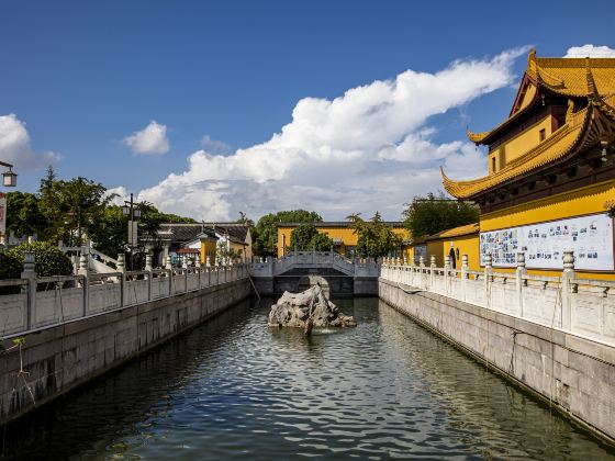 Tongjue Temple