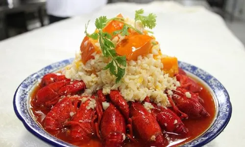 LOBSTER MONSTRE