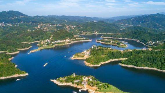Yinghu Lake scenic spot