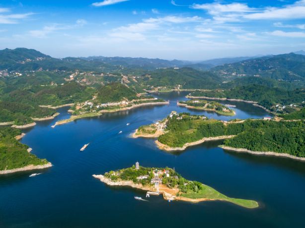 Yinghu Lake scenic spot