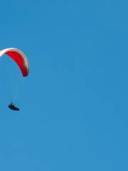 牛草山國際滑翔傘基地