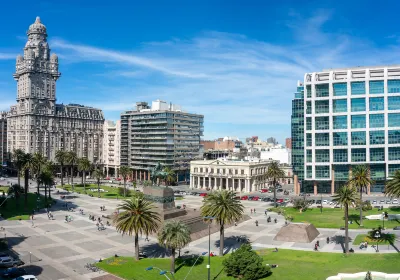 Plaza Independencia (Unabhängigkeitsplatz)