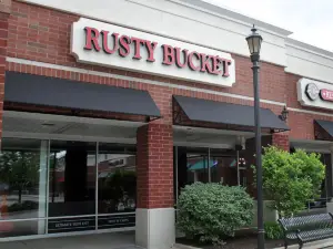 Rusty Bucket Restaurant and Tavern