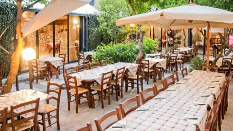Ristorante Pizzeria Braceria L'Obelisco in Lecce