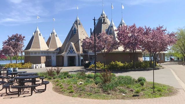 Lake Harriet Bandshell Park