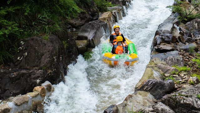 Wolong Gorge Rafting