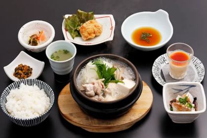 Hakata Hanamidori Hakata Station Store