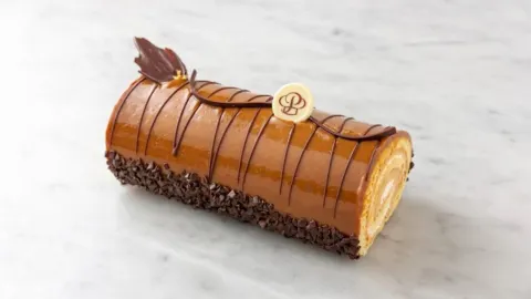 Porto's Bakery and Cafe in Glendale