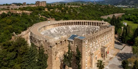 阿斯班多斯古劇場