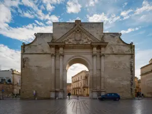 Porta Napoli