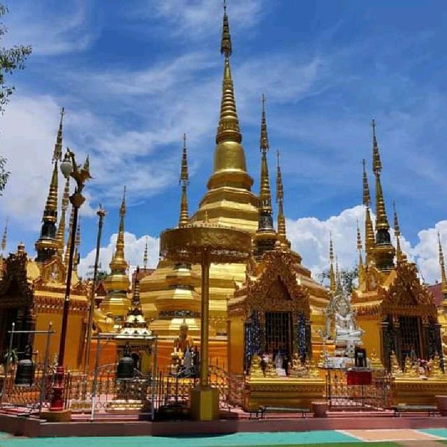 พักใจ ไปวัด 