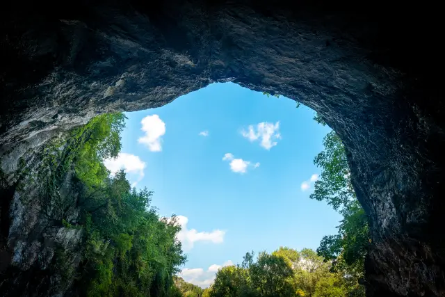 Benxi Cave Exploration