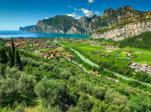 ทะเลสาบการ์ดา