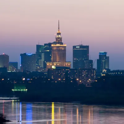 Отели рядом с достопримечательностью «Варшавский университет»