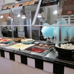 The Grove Buffet 여행 사진