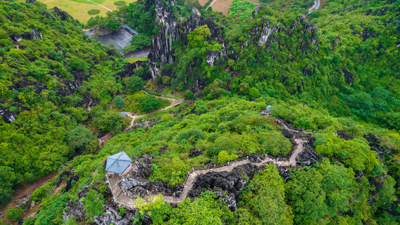 Chunwan Stone Forest