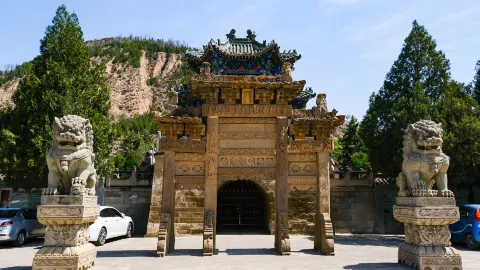 Zhongshan Grottoes attraction in Yan'an