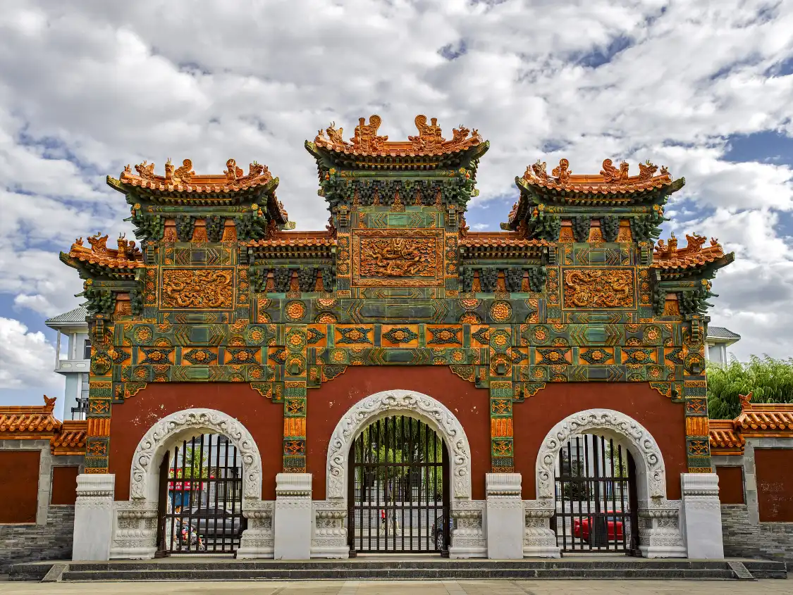 Hotels near Fahua Temple