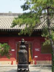 Qinglong Temple (South Gate)