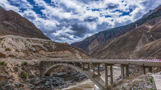 Lancang River Bridge