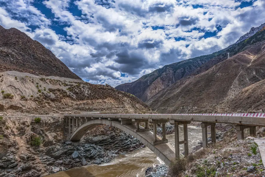 Lancang River Bridge