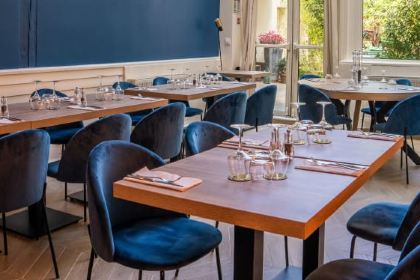 La Table Des Copains