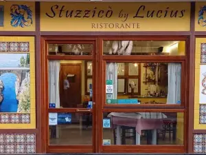 Stuzzico By Lucius