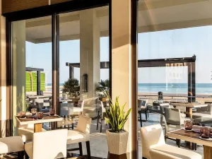 La Mar Beach