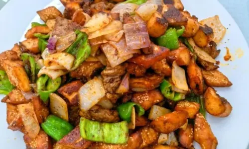 伊乡饭庄(美食街店)