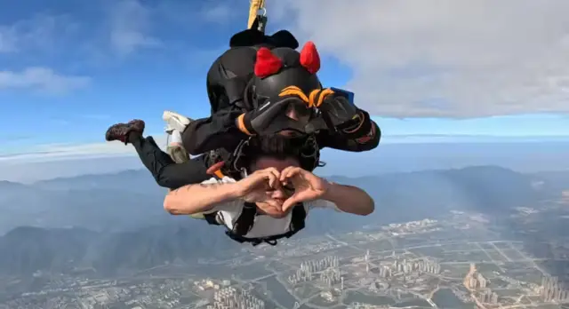 Skydiving in Zhaoqing
