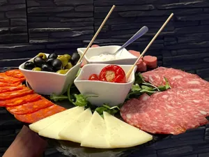OverFit Firenze | Cocktails • Events • Food