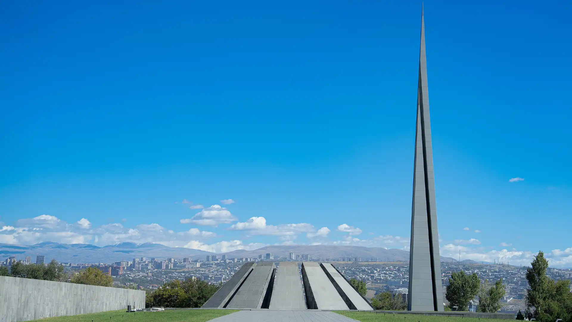 Hotels near Armenian Genocide Museum