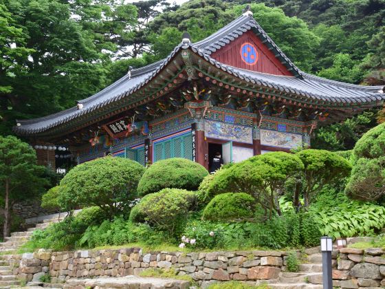 Jeondeungsa Temple