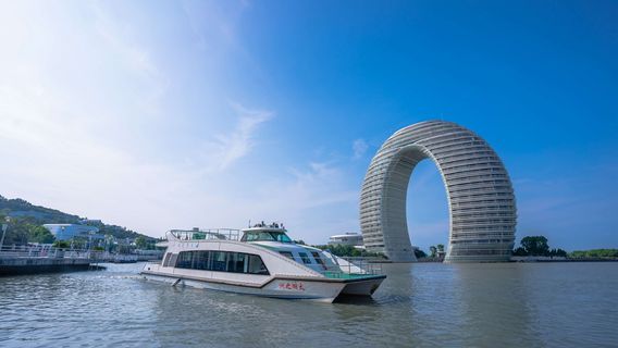 South Taihu Lake Cruise