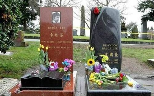 Ảnh Bruce Lee and Brandon Lee Grave Sites | Ảnh của địa điểm tham quan  Seattle | Khoảnh Khắc Du Lịch