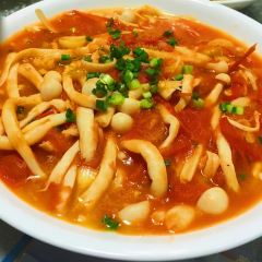 Litanggaochengshangwu Restaurant (zhengzongchuancaiguan) 여행 사진