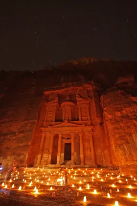Отели с услугой бассейном в г. Петра