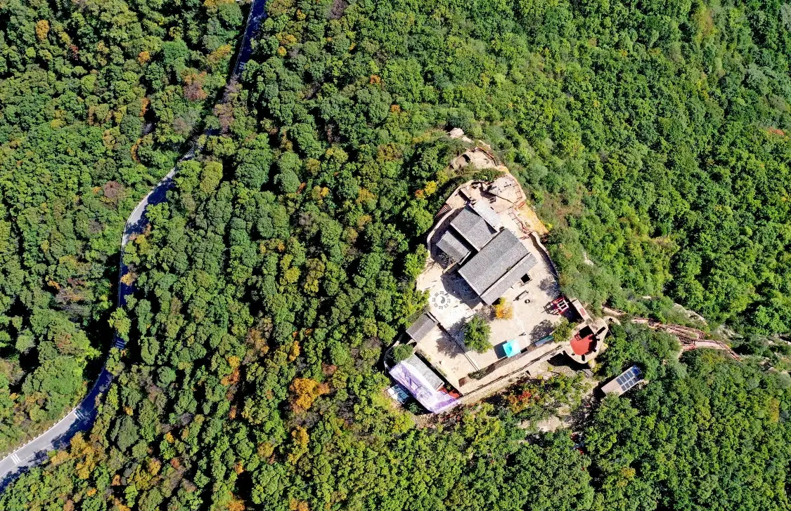 Hotels near Wahuangmiao