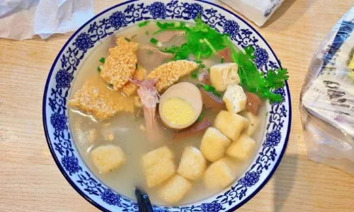 小潘记鸭血粉丝汤