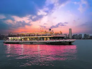 Wuhan Liangjiang Cruise (Night Cruise on Yangtze River)