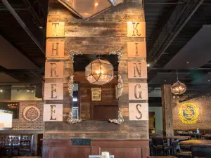 Three Kings Public House (Des Peres)