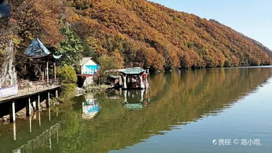 Baishan Qingshan Lake