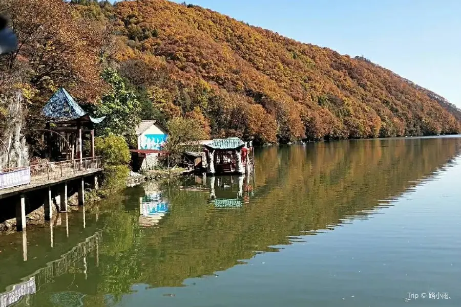 青山湖