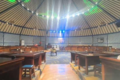 诈马宴草原宫廷民宿·乌兰哈火山群诈马宴