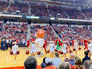 Simmons Bank Arena